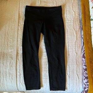 Lululemon 21” Wunder Under Black Leggings Size 4